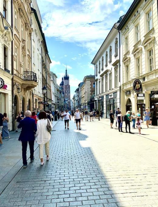 Apartament Quiet Luxury On Florianska Kraków Zewnętrze zdjęcie